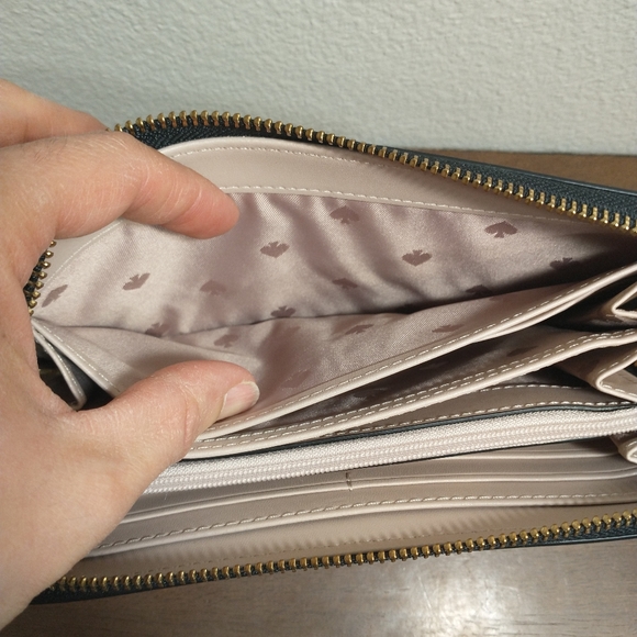 Kate Spade New York Laurel Way Neda Saffiano Leather Zip Around Wallet Tan - Picture 8 of 13